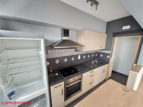 Bel appartement une chambre PEB B situé au 3eme etage d'une petite copro.