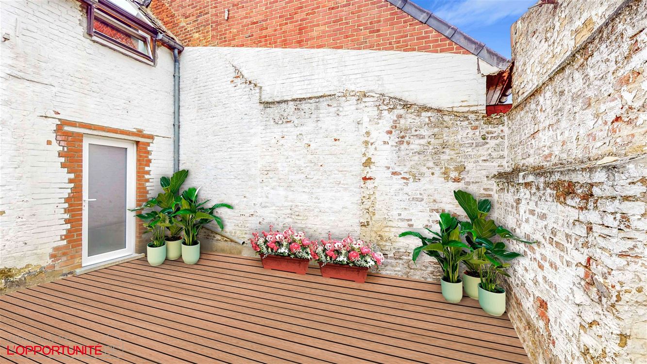 Magnifique maison bel étage, deux chambres, terrasse et garage.