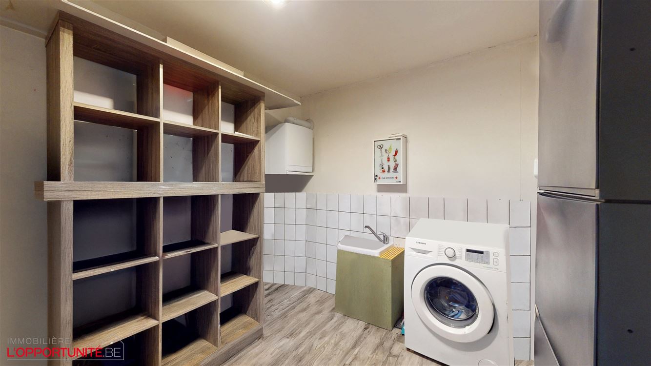 Magnifique maison renovée trois chambres, elec conforme 2042, terrasse et jardinet.