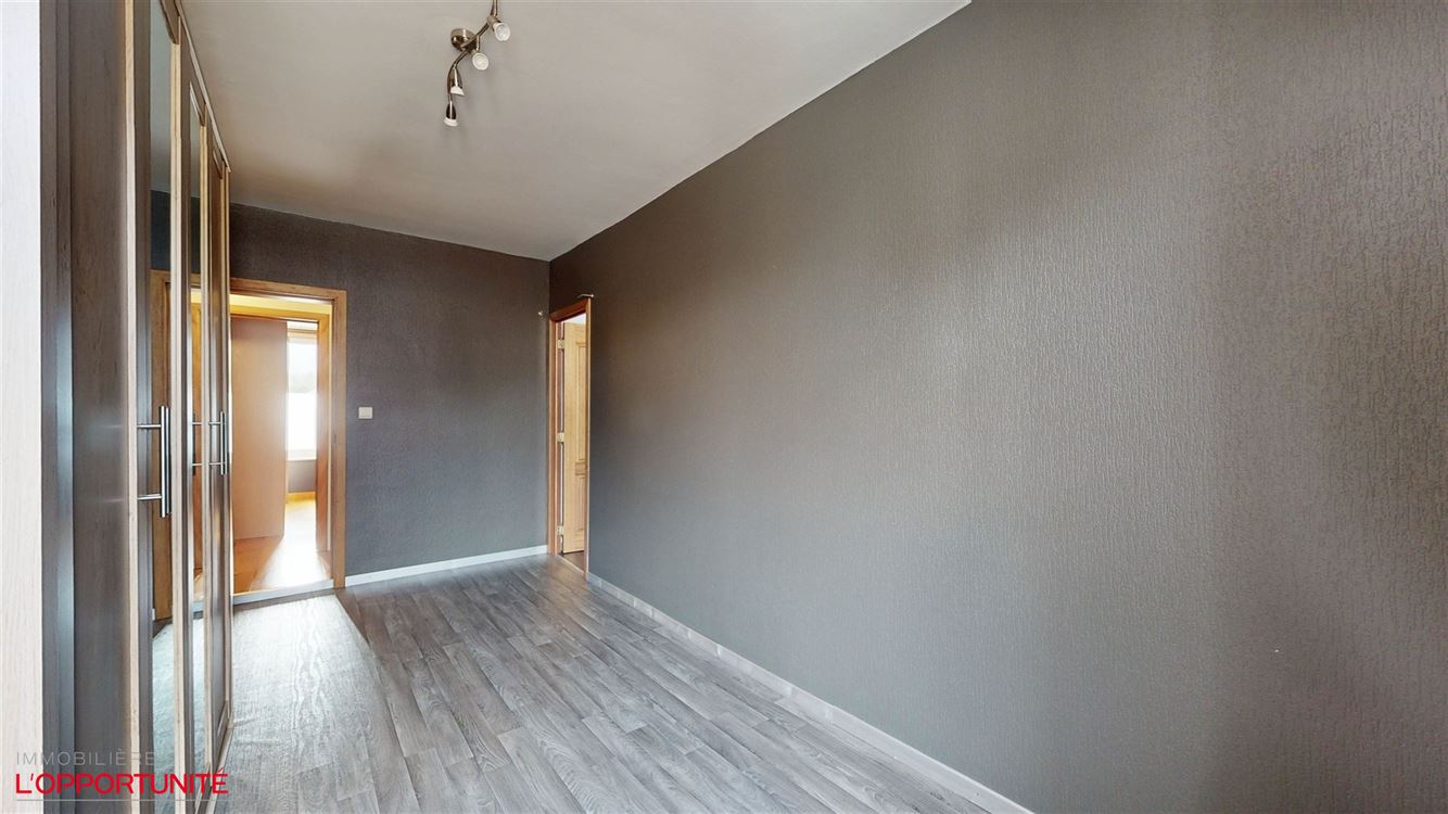 Splendide maison 3 chambres, 3 façades, passage latéral privatif, grenier, belle terrasse et magnifique jardin SUD.