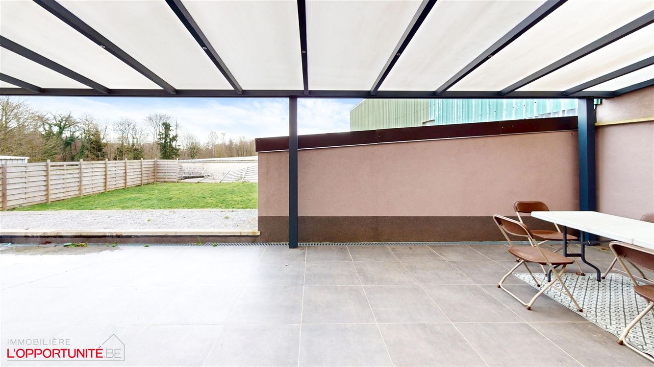 3 Façades Entité très calme