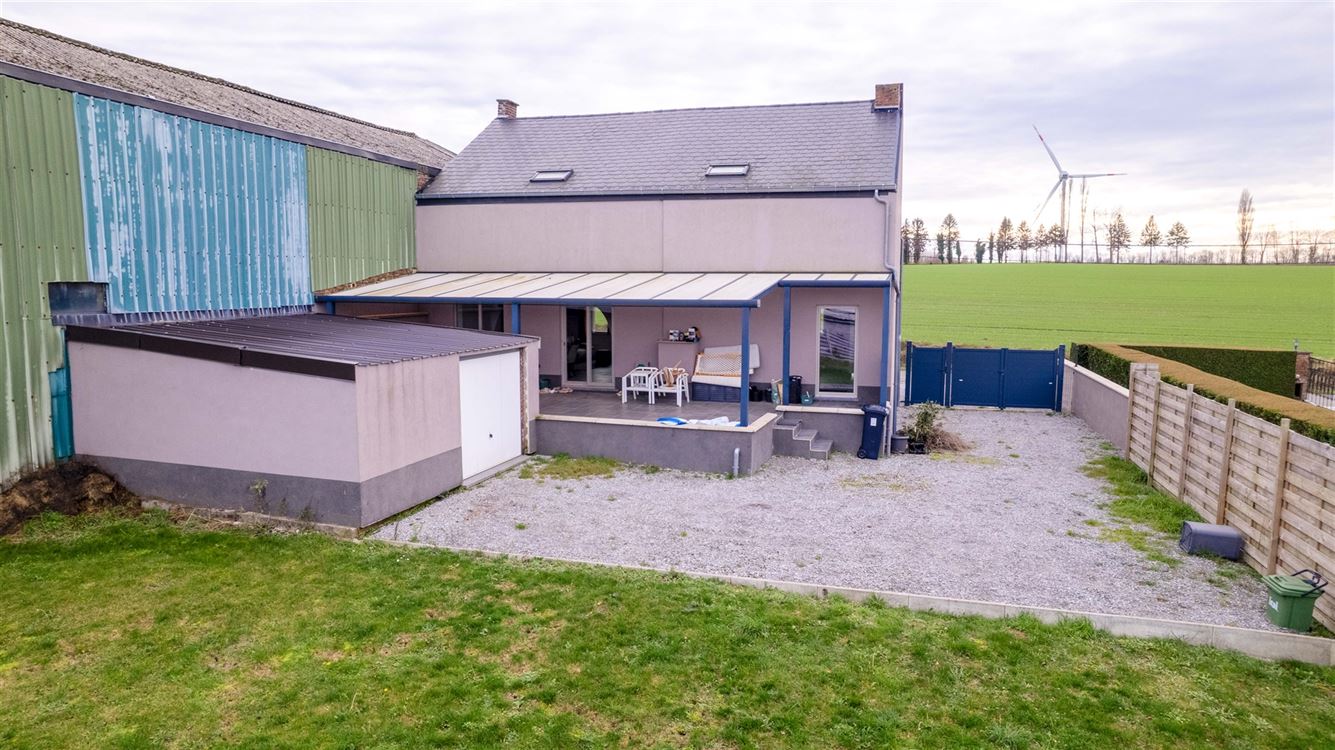 3 Façades Entité très calme