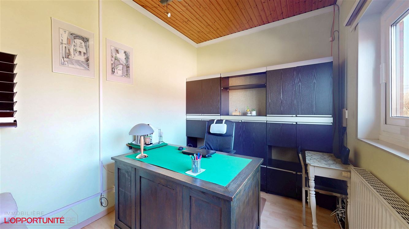Magnifique villa 5 chambres, 22 panneaux, garage, jardin SUD, espace pro.