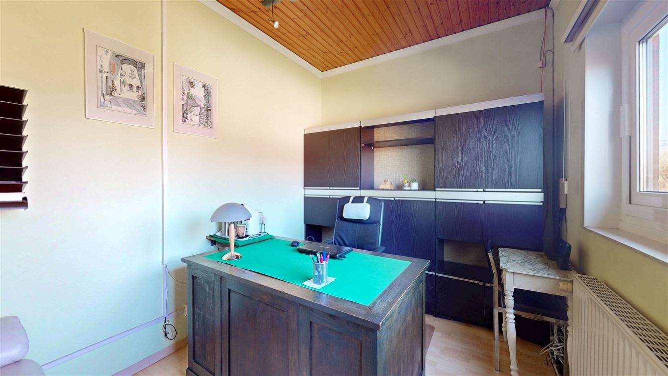 Magnifique villa 5 chambres, 22 panneaux, garage, jardin SUD, espace pro.