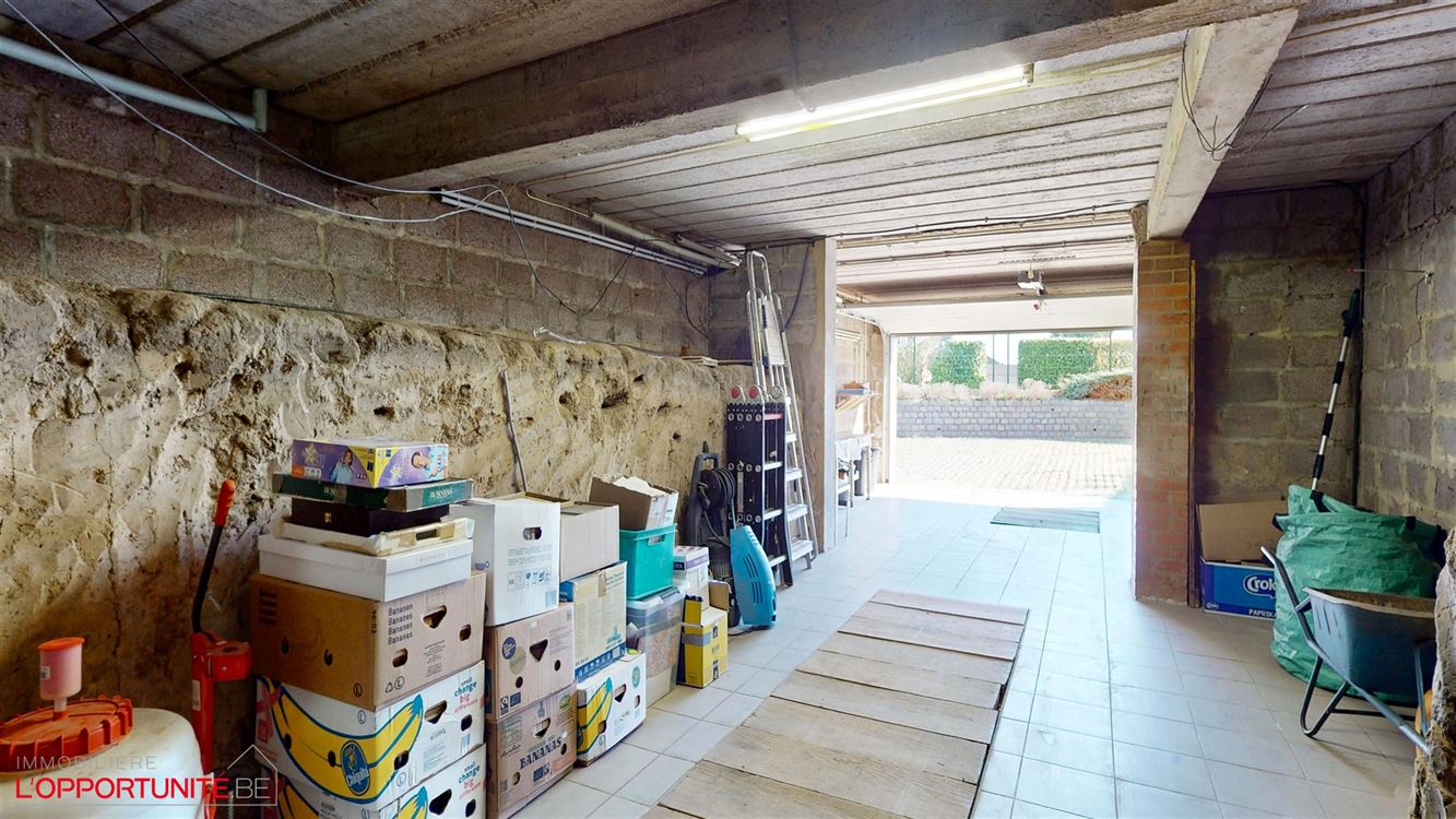 Magnifique villa 5 chambres, 22 panneaux, garage, jardin SUD, espace pro.