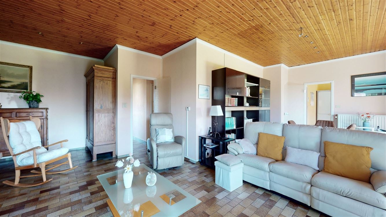 Magnifique villa 5 chambres, 22 panneaux, garage, jardin SUD, espace pro.