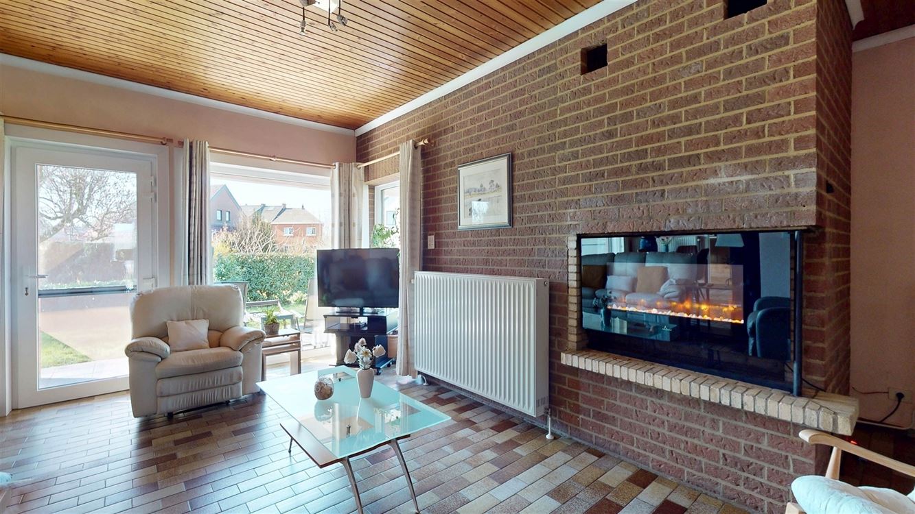 Magnifique villa 5 chambres, 22 panneaux, garage, jardin SUD, espace pro.