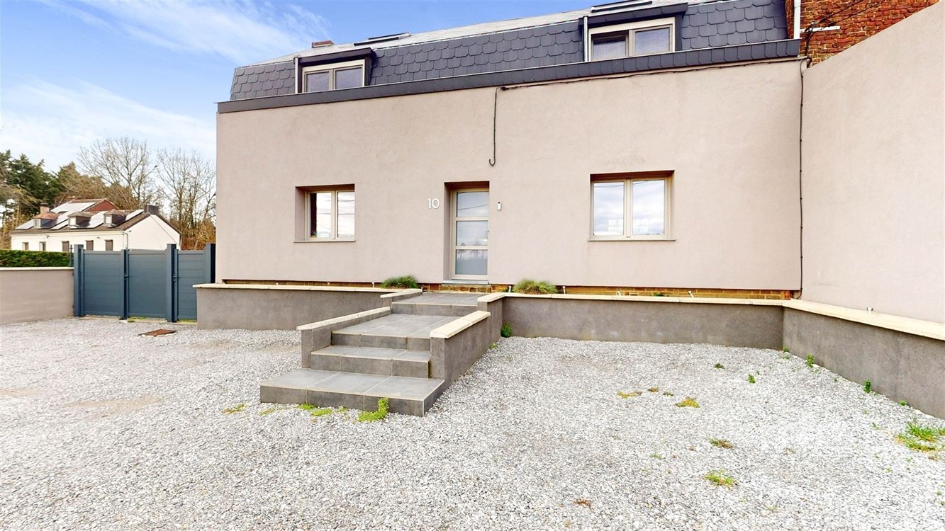 3 Façades Entité très calme