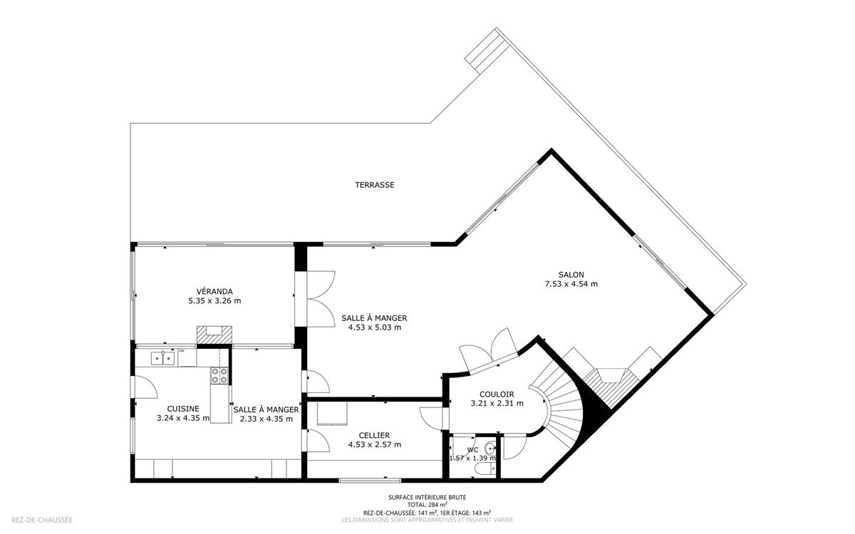 Propriété exceptionnelle sur 35 ares de terrain, 4 chambres, garages et carport.