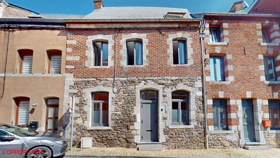 Belle maison 2 chambres. PEB C. Terrasse. Louée 680€/mois.