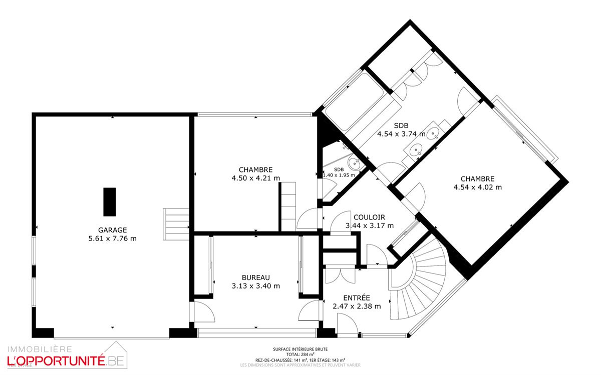 Propriété exceptionnelle sur 35 ares de terrain, 4 chambres, garages et carport.