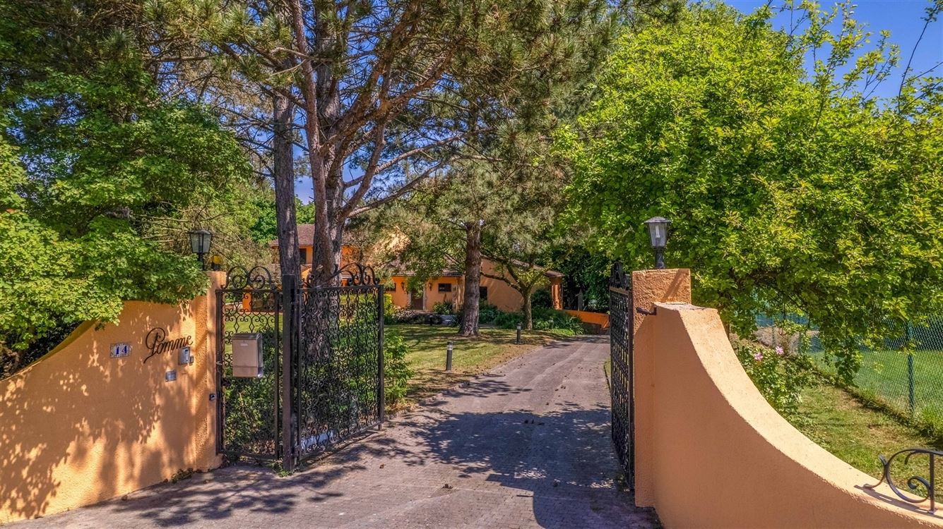 villa