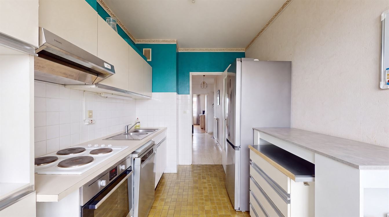 Splendide appartement au 8eme et dernier étage, deux chambres, et deux terrasses.