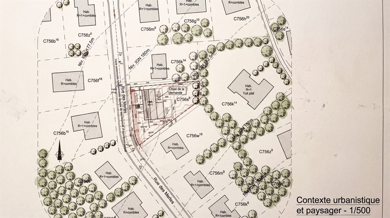 Dernier terrain à bâtir de 8 ares dans un quartier exceptionnel.