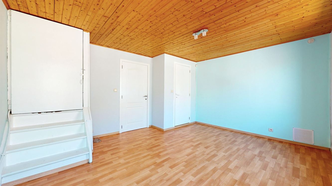 Belle maison rénovée deux chambres, grenier et beau jardin.
