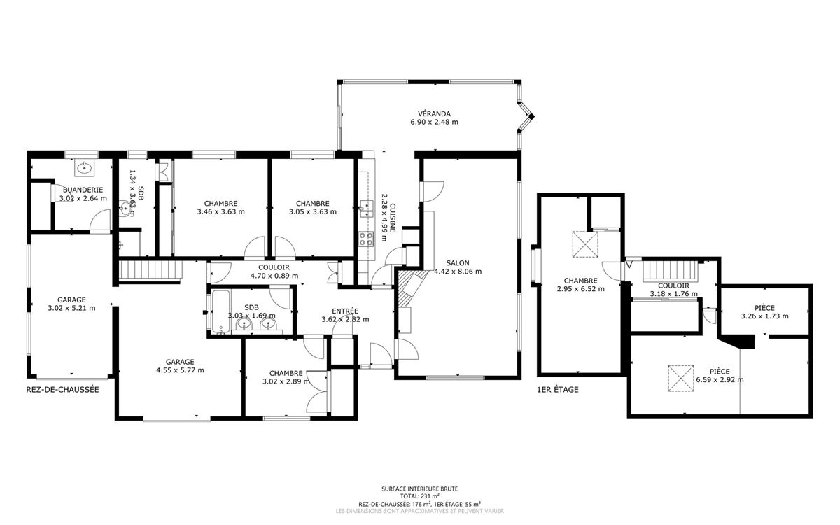 Villa plain pied à rénover, 4 chambres, deux salles de bains, deux garages et jardin.