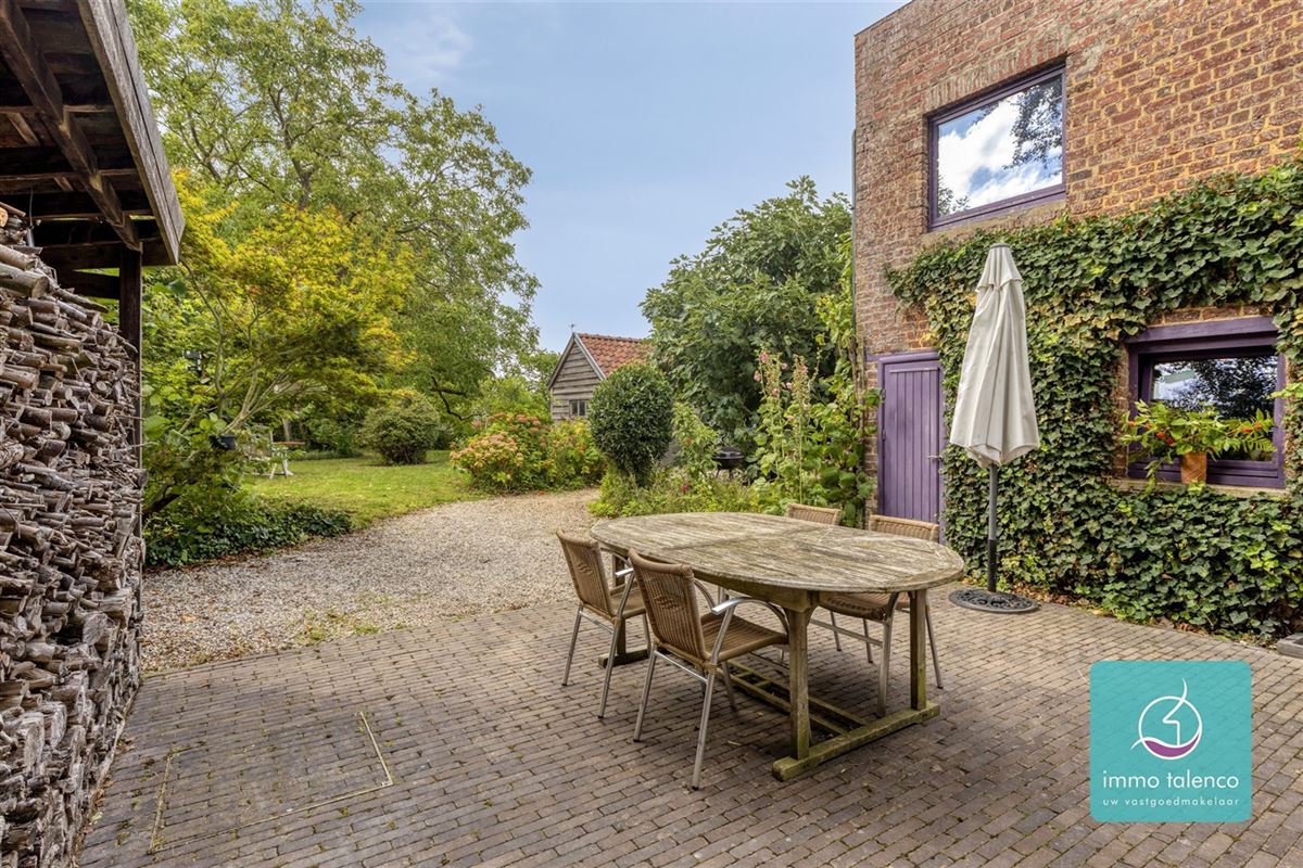 Image 2 : Propriété de caractère à 9550 HERZELE (Belgique) - Prix 435.000 €