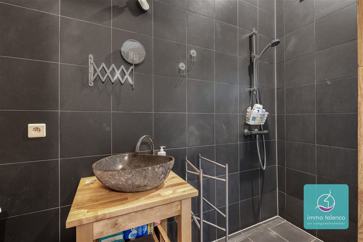 Image 18 : Propriété de caractère à 9550 HERZELE (Belgique) - Prix 435.000 €