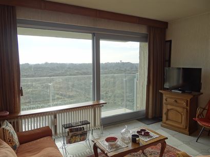 Res. De Nereiden E 0505 - Zonnig appartement met slaapkamer - Fantastisch open zicht op de duinen van op de vijfde verdieping - Inkom met vestiaire - ...