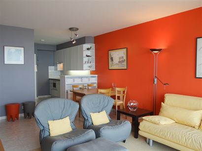 Res. Seasight A 1202 - Gezellig appartement met slaapkamer én slaaphoek - Inkom - Apart toilet - Badkamer - Slaaphoek - Slaapkamer met zeezicht - Lee...