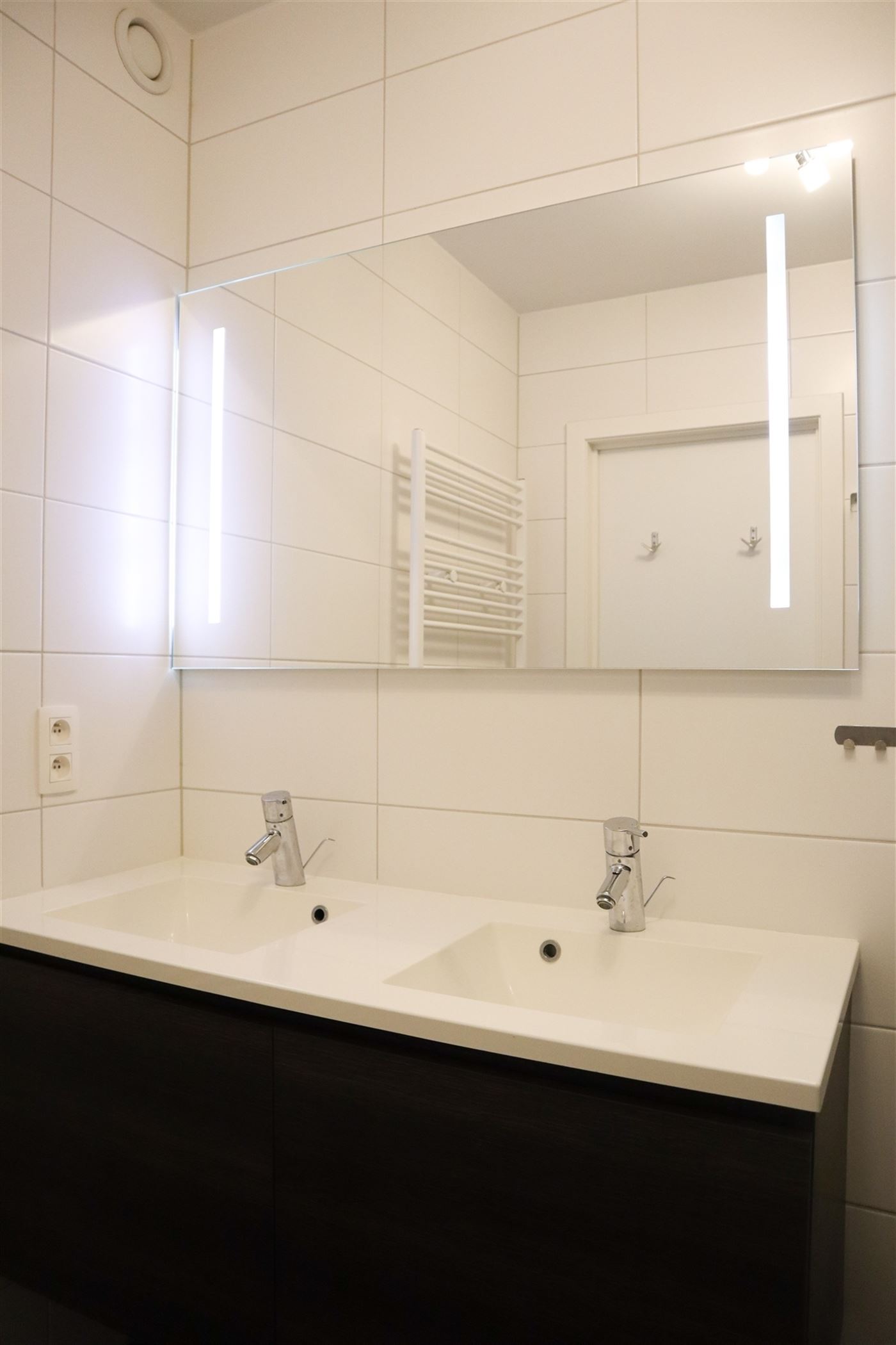Villa Aello 0203 - Recent fris appartement met twee slaapkamers - Zonnige oriëntatie van op de tweede verdieping - Inkom - Apart toilet - Badkamer me...