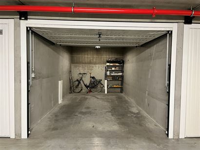 Garagecomplex Franslaan garage 2124 - Garage, box fermé dans la Franslaan - Situé au niveau -2 du complex de garage - Plein propriété - Dimensions...