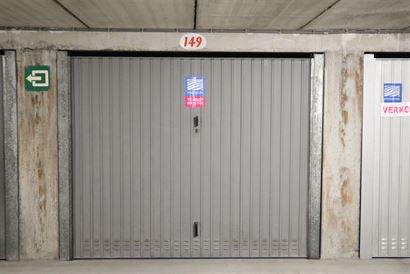 Hendrikaplein garage 149 - Afgesloten garagebox nummer 149 - Gelegen onder het Hendrikaplein op niveau -2 - Afmetingen: 2,80 x 5,40 m
...