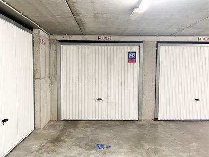 Garage G11.02.21 - Box fermé au niveau -2  dans le complex Apollo - Dimensions: 2,72 x 4,97 m - Entrée dans la Franslaan - Pleine propriété...