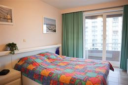 Res. Scorpio B1 0301 - Ruim appartement met drie slaapkamers - Prachtig zicht op zee van op de derde verdieping - Ruime inkomhal met vestiaire - Bergr...