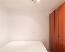 Res. Scorpio B1 1103 - Appartement cosy avec magnifique vue sur mer du onzième étage - Hall d'entrée - Salle de bain avec baignoire, toilette et la...