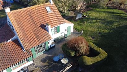 Villa De Derde Zaligheid - Maison de campagne - Située au calme entre Nieuwpoort et Pervijze, avec un accès facile à l'autoroute E40 - Salon avec c...