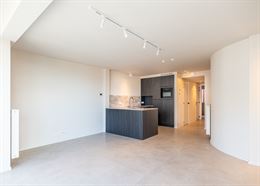 SOPHIA 04.01 - Kleinschalig project in de zijstraat van de zeedijk te Koksijde - 2 slaapkamers, leefruimte en open keuken - Badkamer met inloopdouche ...