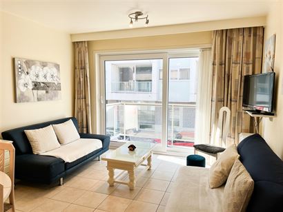 Gaudi 0105 - Appartement met slaapkamer en slaaphoek - Zijdelings zeezicht van op het terras - Inkomhal - Leefruimte met open keuken -  Terras - Douch...