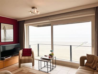 Res. Casino C 0603 - Ruim appartement met twee slaapkamers en slaaphoek - Prachtig zeezicht van op de zesde verdieping - Inkomhal met vestiaire - Gast...