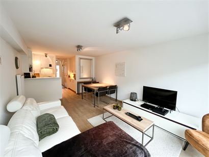 Edwards House 0103 - Appartement moderne avec deux chambres à coucher - Situation centrale dans le rue commerciale - Living avec accès terrasse - Cu...