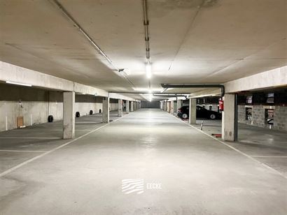 Res. Santhooft C parking 354 - Overdekte parkeerplaats in residentie Santhooft C - Gelegen op niveau -2 - Volle eigendom - Inrit in de Henegouwenstraa...