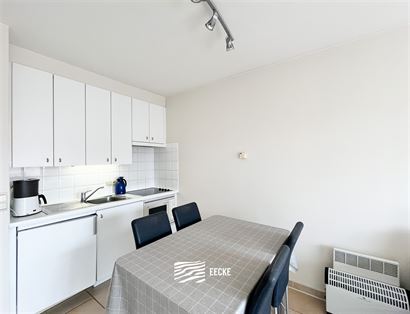 Res. Casino D1 0402 - Studio confortable avec coin chambre - Situation ensoleillée dans la rue commerçante au quatrième étage - Hall d'entrée ave...