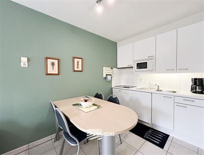 Res. Van Gogh 0204 - Studio met slaaphoek en zijdelings zeezicht - Uitstekend gelegen op de tweede verdieping in de Veurnestraat - Inkomhal - Badkamer...