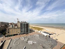Res. Catamaran 0801 - Uitzonderlijk dakappartement met drie slaapkamers - Prachtig zicht op zee en het Leopoldplein van op de achtste verdieping - Ink...