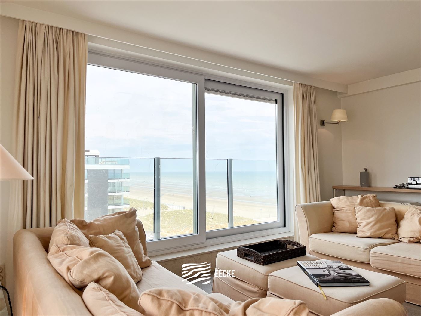 Res. Catamaran 0801 - Uitzonderlijk dakappartement met drie slaapkamers - Prachtig zicht op zee en het Leopoldplein van op de achtste verdieping - Ink...