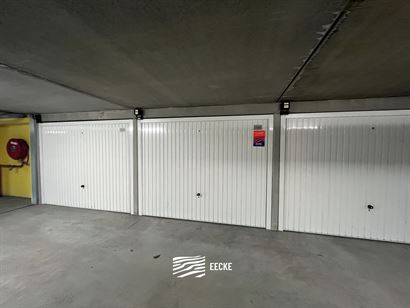 Franslaan garage 1048 - Gesloten garagebox in de Franslaan - Centraal gelegen op niveau -1 van het garagecomplex - Personenlift aanwezig - Volle eigen...