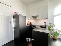 Charmant authentiek appartement met twee slaapkamers in het hartje van Nieuwpoort-Stad - Gelegen op de eerste verdieping in een kleinschalige resident...