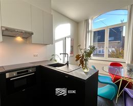 Charmant authentiek appartement met twee slaapkamers in het hartje van Nieuwpoort-Stad - Gelegen op de eerste verdieping in een kleinschalige resident...