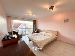 Res. Casino A 0402 - Studio confortable avec coin couchage - Exposition sud dans la rue commerçante au quatrième étage - Hall d'entrée avec coin c...