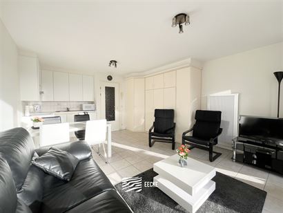 Res. Apollo V 0204 - Frisse studio met wijds uitzicht én zijdelings zeezicht!  - Zonnig gelegen op de tweede verdieping in de Vlaanderenstraat - Inko...