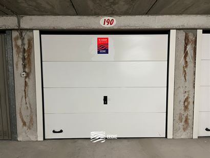 Hendrikaplein garage 190 - Gelegen op het niveau -1 - Afm. 2m85 x 5m35 - Nieuwe sectionale poort - Inrit via het Hendrikaplein - Volle eigendom - Vrij...