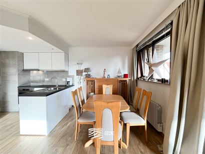 Res. Mithras 0104 - Gezellig zonnig hoekappartement  met twee slaapkamers - Gelegen op de eerste verdieping in de Albert I laan - Inkom met apart toil...