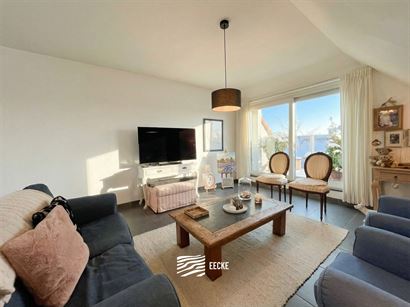 Van Gucht 0301 - Modern en instapklaar hoekappartement - Ondergrondse parkeerplaats en kelder inbegrepen - Inkom met gastentoilet - Lichtrijke leefrui...