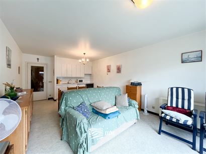 De Warande V 0401 - Goed onderhouden appartement met slaapkamer - Gelegen op de vierde verdieping - Leefruimte met zuid gericht terras - Open keuken -...