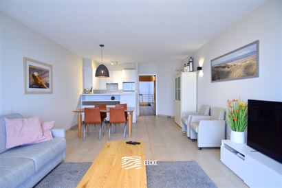 Casino B 0502 - Instapklaar appartement met slaapkamer én slaaphoek in de klassevolle residentie Casino B - Gelegen op de vijfde verdieping met fanta...